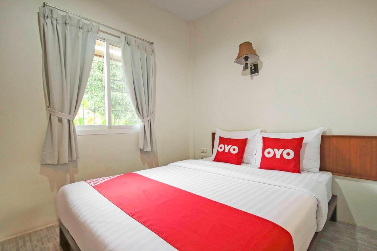 Oyo 75312 Banana Lodge Khao Lak Exterior foto